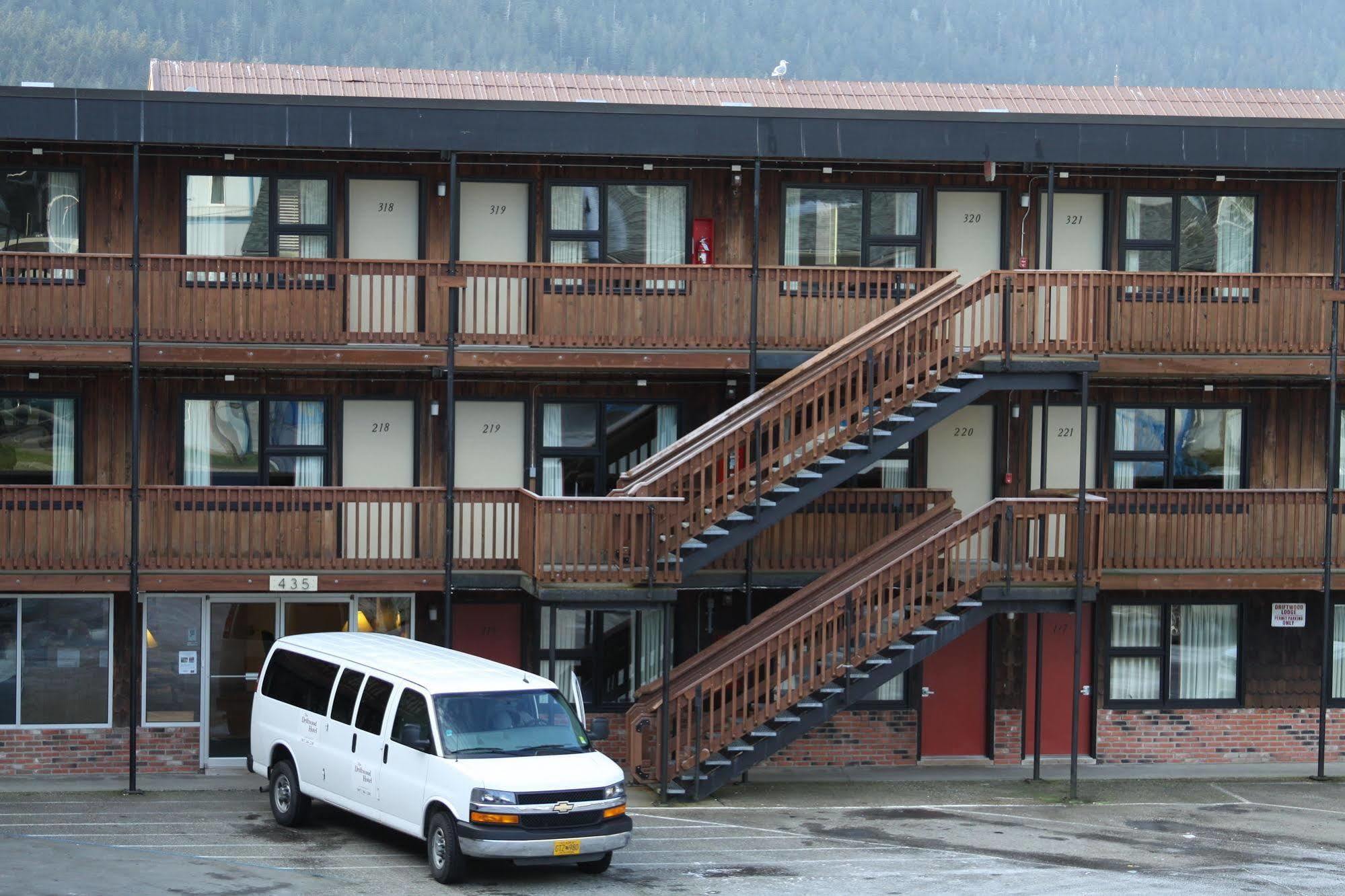 The Driftwood Lodge Juneau Exterior photo
